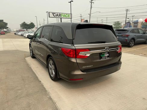 Used 2018 Honda Odyssey EX image 9