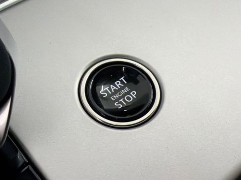 New 2026 Land Rover Range Rover SE image 23