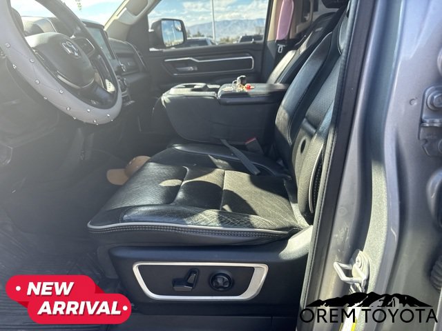 Used 2019 RAM 1500 Laramie w/ Off Road Group AWD/4WD image 5