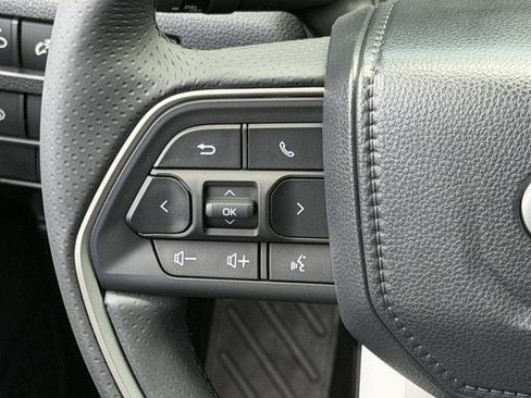 New 2026 Toyota 4Runner TRD Off-Road Premium AWD/4WD image 15