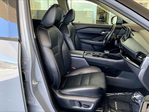 Used 2022 Nissan Rogue SL w/ SL Premium Package FWD image 29