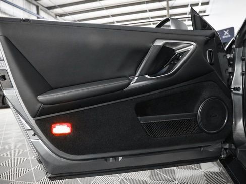 Used 2009 Nissan GT-R Premium image 35