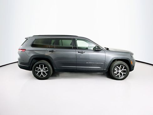Used 2024 Jeep Grand Cherokee L Limited w/ Luxury Tech Group II image 10