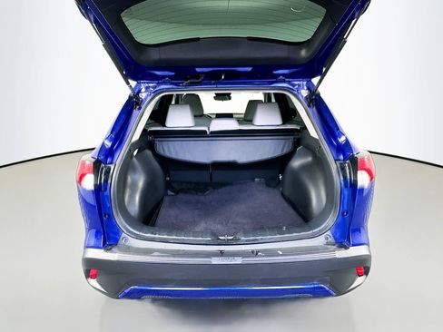 Used 2025 Toyota Corolla Cross LE FWD image 25