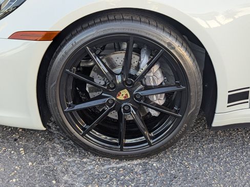 Certified 2021 Porsche 911 Carrera image 7