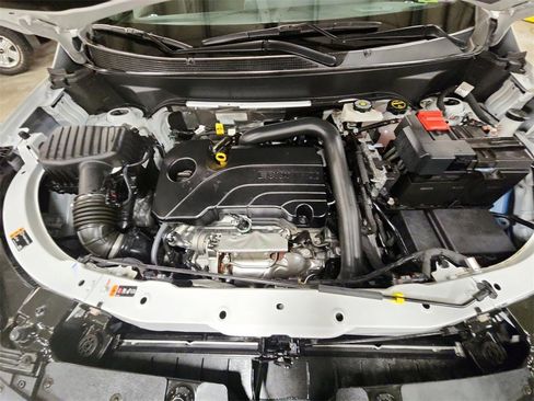 Certified 2025 Chevrolet Equinox LT w/ Safety and Technology Package image 27