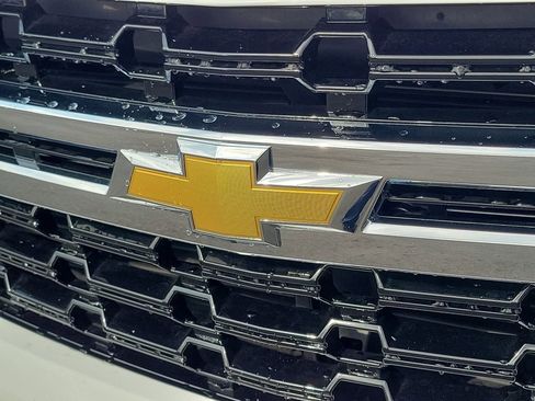 Certified 2024 Chevrolet Suburban LS w/ Driver Alert Package image 29