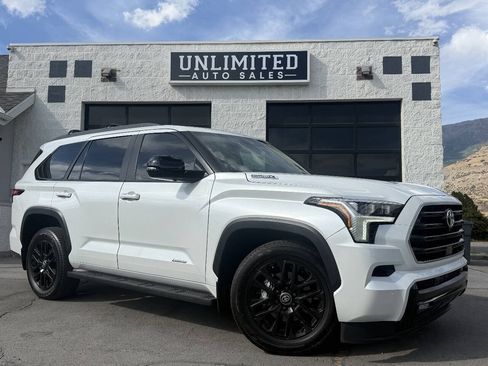 Used 2025 Toyota Sequoia Limited w/ Tow Technology Package AWD/4WD image 1