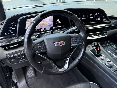 Used 2021 Cadillac Escalade Sport w/ Driver Assist Tech Package image 19