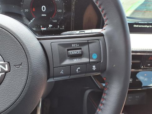 Used 2025 Nissan Kicks SR FWD image 23