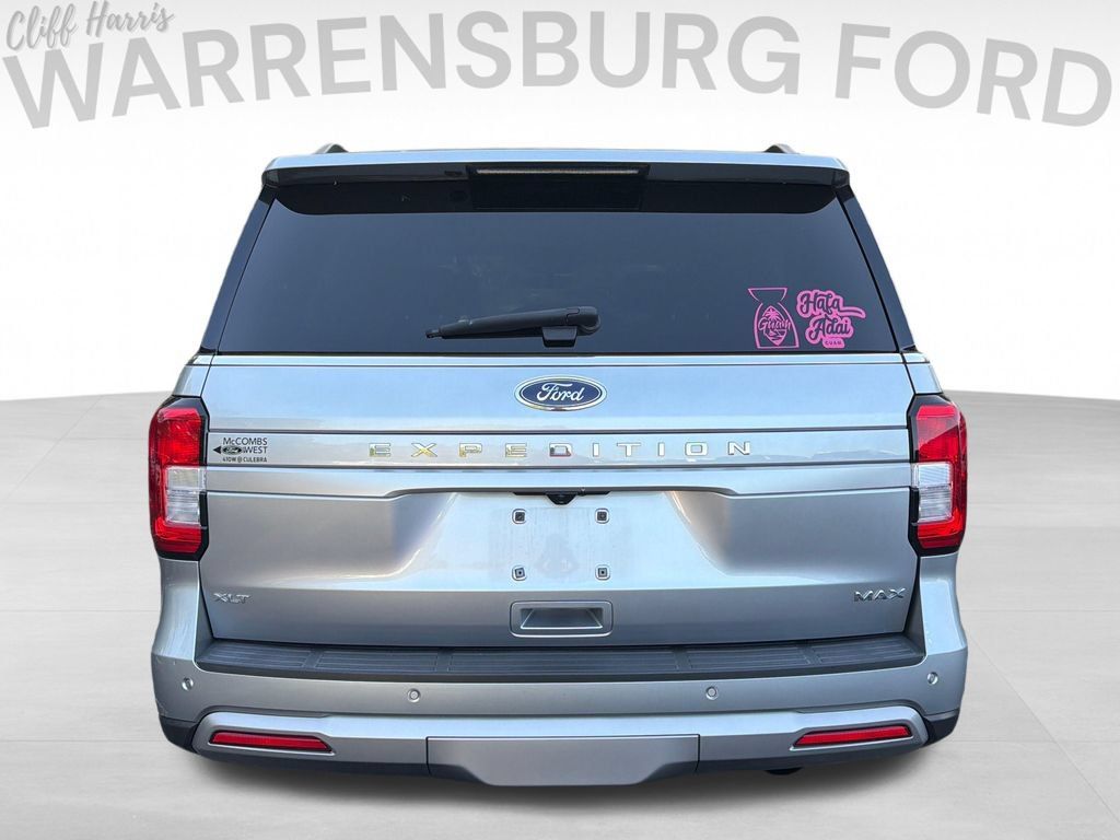 Used 2022 Ford Expedition Max XLT RWD image 6
