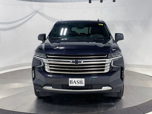 Used 2023 Chevrolet Tahoe High Country image 2