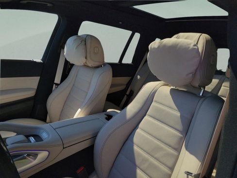 New 2026 Mercedes-Benz GLS 450 4MATIC image 14