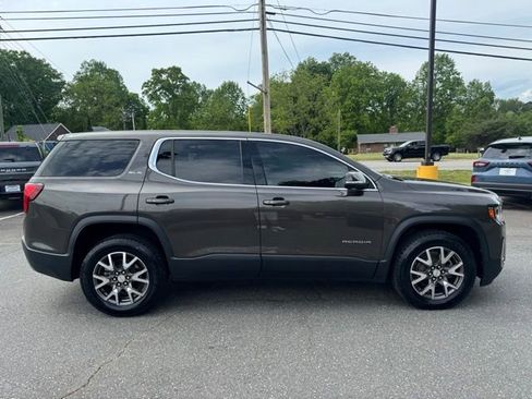 Used 2020 GMC Acadia SLE FWD image 10