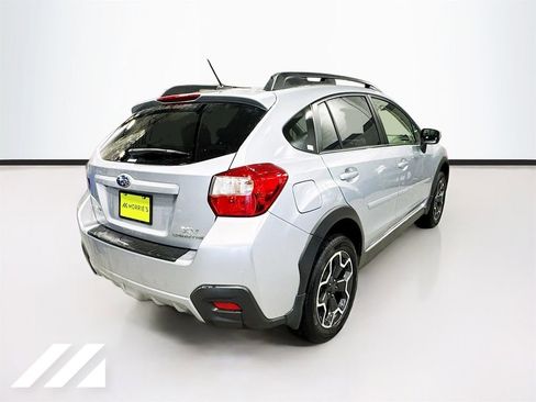 Used 2015 Subaru Crosstrek 2.0i Limited w/ Popular Package #2 AWD/4WD image 5
