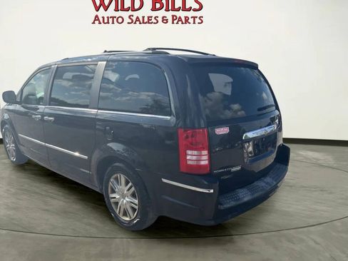 Used 2008 Chrysler Town & Country Limited w/ Entertainment Group #3 FWD image 23