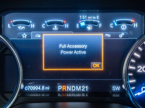Used 2015 Ford F150 Lariat w/ Equipment Group 501A Mid AWD/4WD image 40