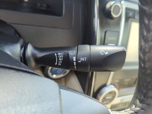 Used 2012 Toyota Camry XLE w/ Convenience Pkg FWD image 18