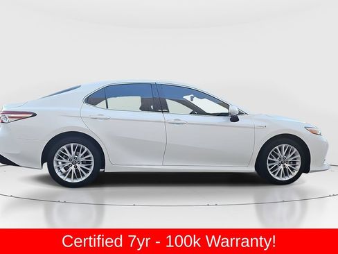 Certified 2020 Toyota Camry XLE image 4