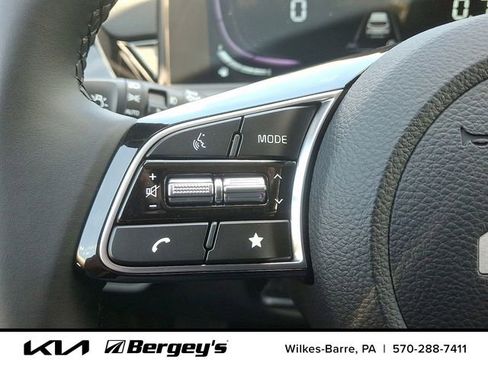 Certified 2025 Kia Seltos S AWD/4WD image 18