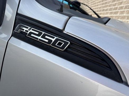 Used 2016 Ford F250 XL w/ Power Equipment Group image 8