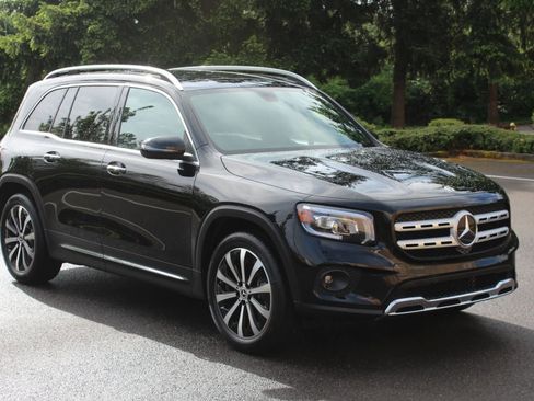 Used 2021 Mercedes-Benz GLB 250 4MATIC image 7