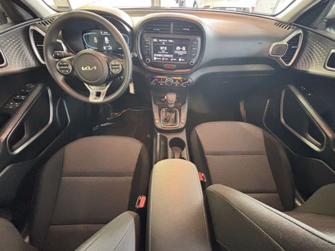 Used 2025 Kia Soul LX w/ LX Technology Package image 31