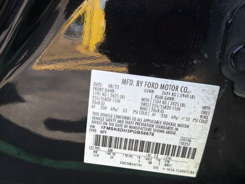 Used 2023 Ford Explorer XLT w/ Equipment Group 202A AWD/4WD image 30