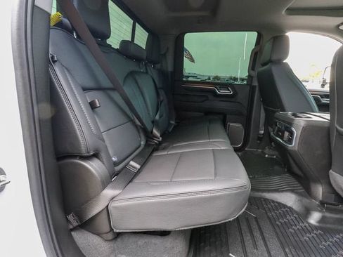 Used 2025 GMC Sierra 3500 Denali w/ Denali Reserve Package AWD/4WD image 27