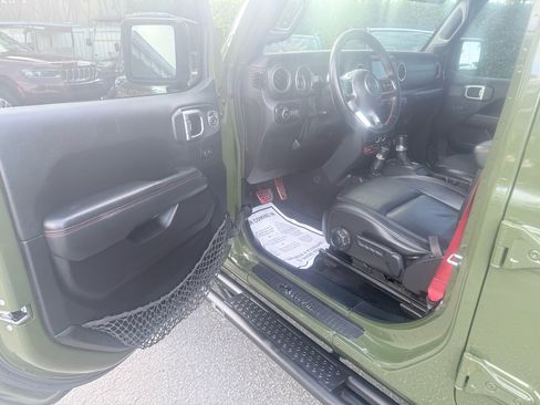 Used 2020 Jeep Wrangler Unlimited Rubicon w/ Quick Order Package 28Y Recon image 37