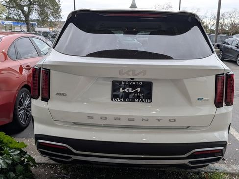 Used 2022 Kia Sorento S image 10