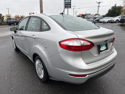 Used 2014 Ford Fiesta S image 4