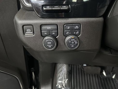 Used 2024 Chevrolet Silverado 1500 LTZ w/ LTZ Premium Package image 33