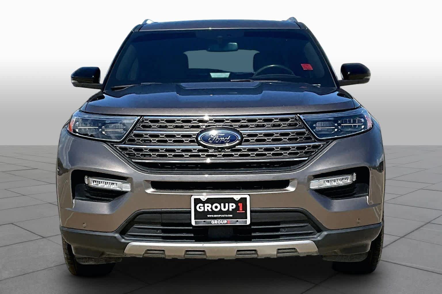 Used 2021 Ford Explorer King Ranch w/ Premium Technology Package AWD/4WD image 4