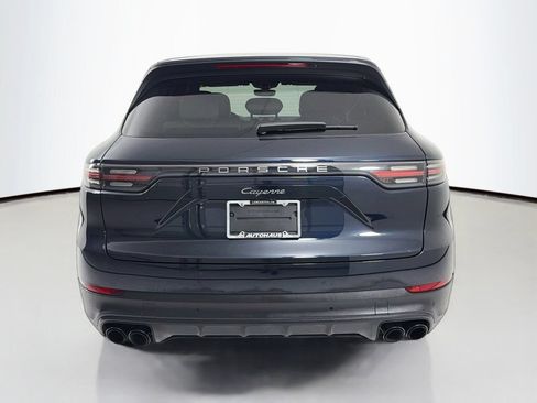 Certified 2023 Porsche Cayenne AWD/4WD image 10