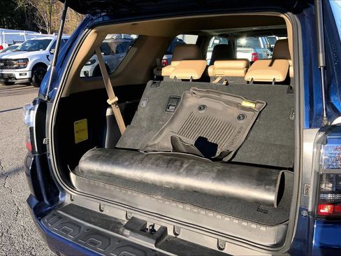 Used 2022 Toyota 4Runner SR5 Premium w/ Moonroof Package image 63