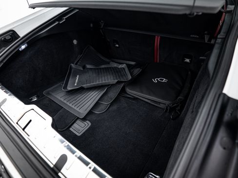 Certified 2022 Porsche Panamera 4 image 27