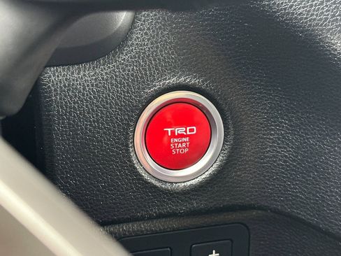 Used 2022 Toyota Tundra SR5 w/ TRD Off-Road Package image 31