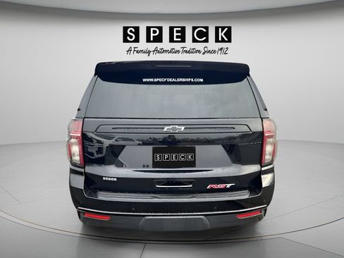 Used 2024 Chevrolet Suburban RST w/ Luxury Package AWD/4WD image 8
