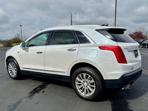 Used 2017 Cadillac XT5 Luxury w/ Driver Awareness Package image 5