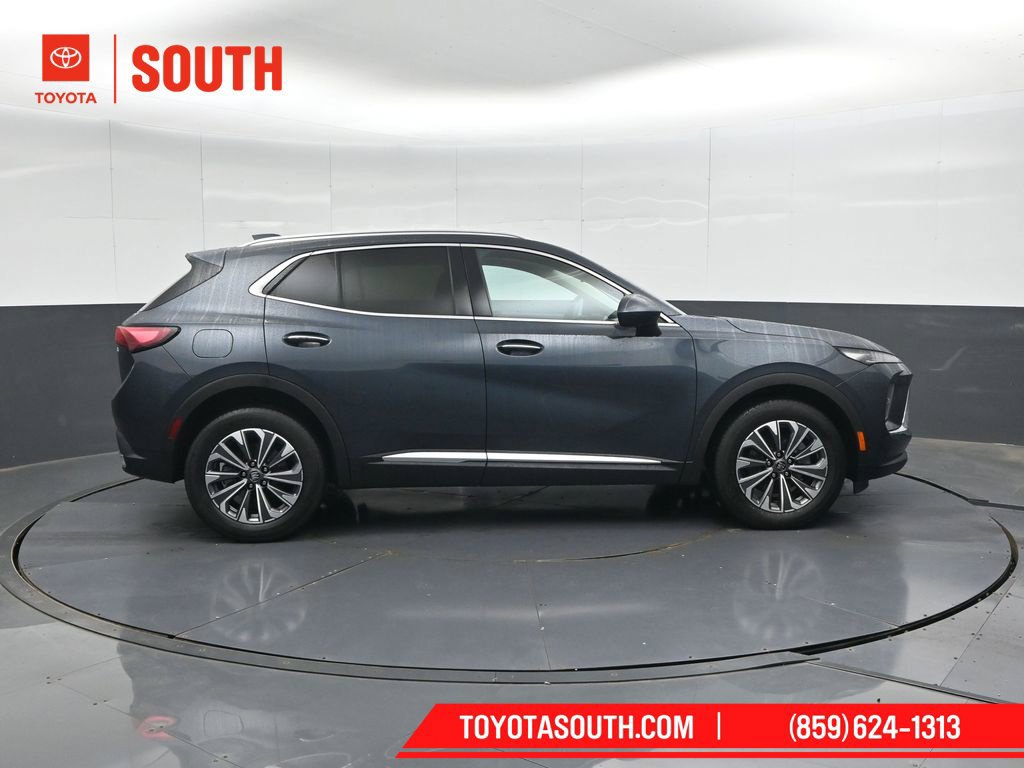 Used 2026 Buick Envision Preferred AWD/4WD image 3