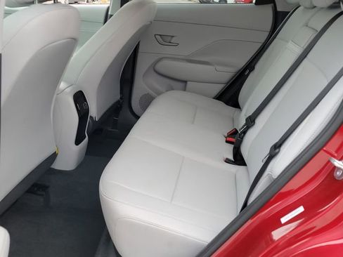 Used 2025 Hyundai Kona SEL AWD/4WD image 11