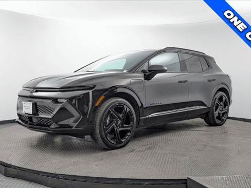 Used 2025 Chevrolet Equinox EV RS w/ Convenience Package II FWD image 2