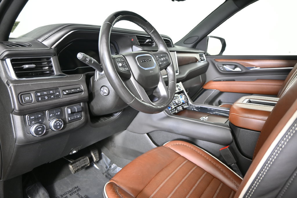 Used 2024 GMC Yukon Denali Ultimate AWD/4WD image 24