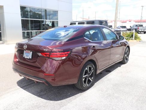 Used 2024 Nissan Sentra SV FWD image 13