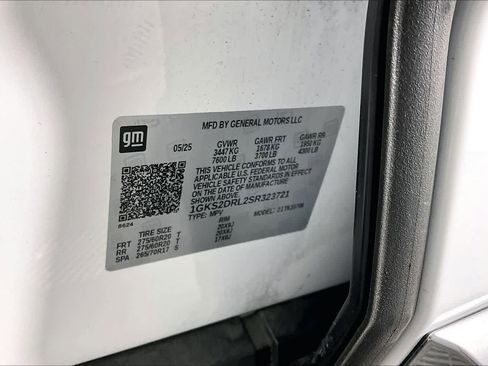 Certified 2025 GMC Yukon Denali AWD/4WD image 36