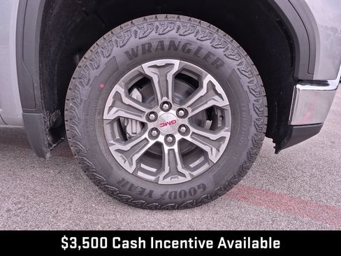 New 2026 GMC Sierra 1500 SLE w/ Preferred Package RWD image 15