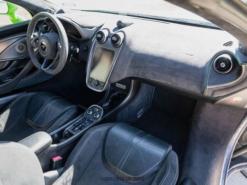 Used 2018 McLaren 570S Spider image 48