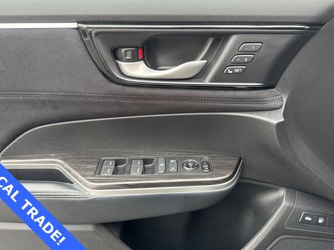 Used 2018 Honda Clarity Touring image 12
