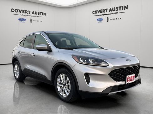 Used 2020 Ford Escape SE image 7